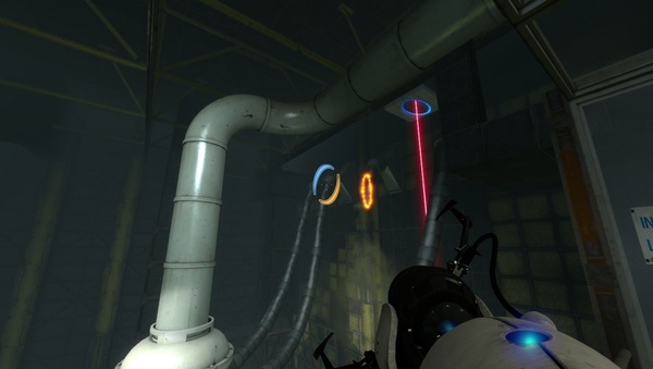 Portal 2 : Nutzen Sie die Laser und die beweglichen Portale, um die Schläuche zu durchtrennen.